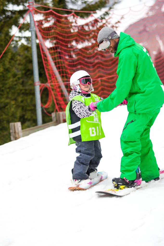 kids snowboard lessons france