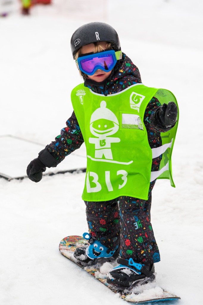 burton riglet kids snowboard lessons uk